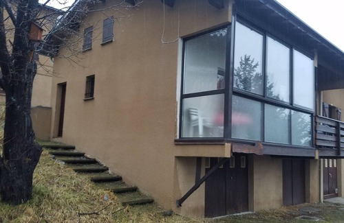 Les Angles Ski Chalet | Chalet 4-7 people overlooking the lake