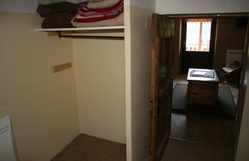 Chateau-Ville-Vieille Ski Chalet | Chalet avec vue sur le fort de Château Queyras