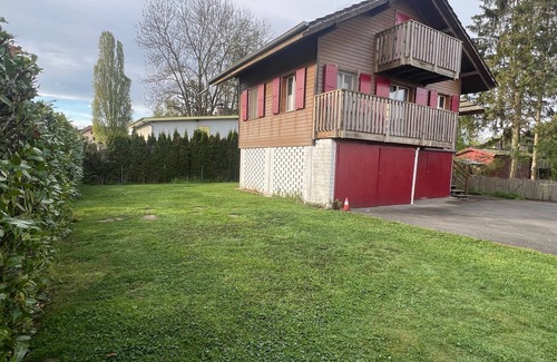 Chevroux Ski Chalet | Chalet by the lake 3 minutes' walk away