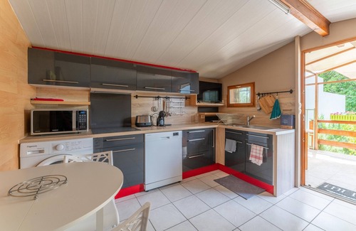 Venasque Ski Chalet | Chalet Clos des Fontaines with panoramic views and swimming pool in the heart of Vaucluse