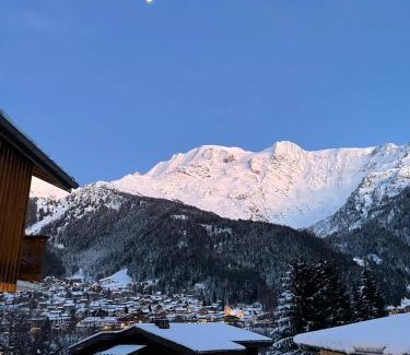 Les Contamines-Montjoie Ski Chalet | Chalet Cristal II