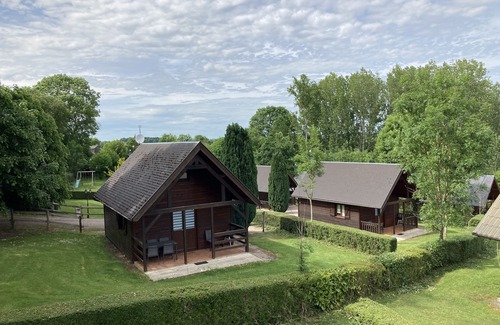 Auquainville House | chalet-gîte 6 pers. Normandy Heated swimming pool from mid-May to September