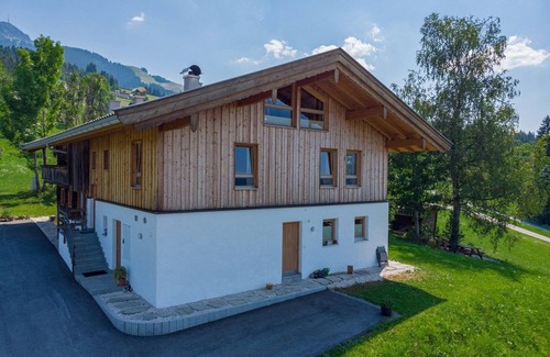 Sankt Johann in Tirol Apartment | Chalet in St Johann by Ski Slope