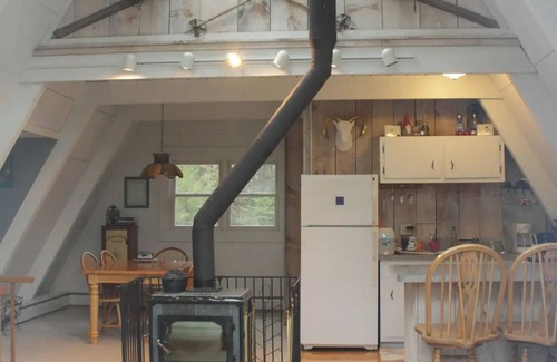 Stratton Ski Chalet | Chalet in West Dover minutes to Mount Snow