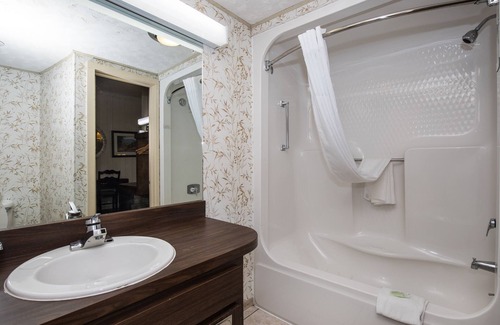 Gatlinburg Hotel | Chalet Inn