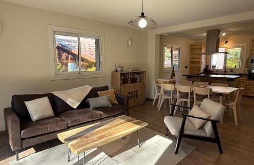 La Celle-sous-Gouzon Ski Chalet | Chalet La Huette