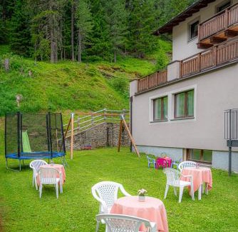 Santa Caterina Valfurva Apartment | Chalet La Pineta