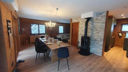 La Bresse Ski Chalet | CHALET LE DAHU "jacuzzi"