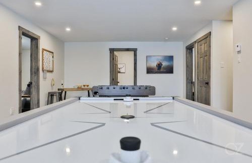 Chertsey Ski Chalet | Chalet Le Douillet
