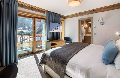 Le Raffort Ski Chalet | Chalet Les Sorbiers - Chalets for 12 People