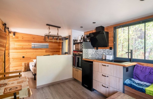 Salles Ski Chalet | Chalet Lou Cabanot 640 – Retreat with Air Conditioning at the Gates of the Basin