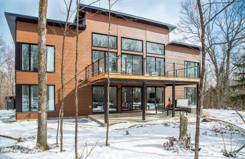 La Conception Ski Chalet | Chalet Lumina - The Mountain Majesty