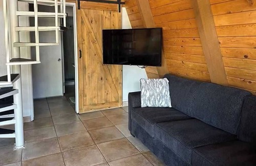 Oak Creek Ski Chalet | Chalet Near Trails & Red Rocks.