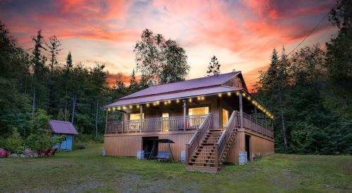 Chertsey Ski Chalet | Chalet Ruby Rouge