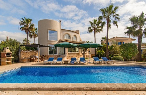 Son Moja Villa | Chalet Son Mojer. Spectacular chalet with pool for 6 people. Near Cala Santanyí