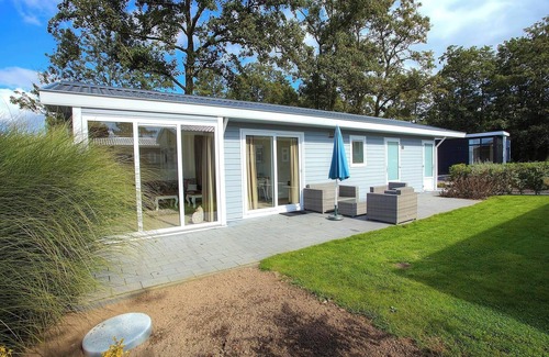 Hulshorst House | Chalet with 2 bedrooms and a terrace