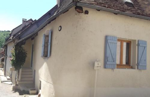 Gagnac-sur-Cere House | Chaleureuse petite maison avec jardin