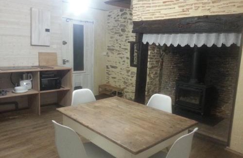 Gagnac-sur-Cere House | Chaleureuse petite maison avec jardin