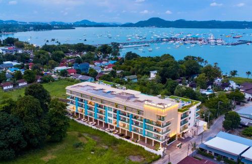 Rawai Hotel | Chalong Marina Bay View Phuket