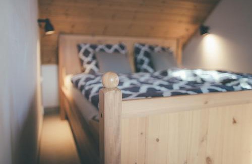 Varvazov House | Chalupa s vlastním koupáním a rozlehlou zahradou