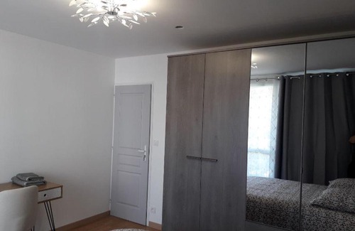 Paroisse Saints-Pierre-et-Paul-Apotres Apartment | Chambre B dans F4 Le Havre