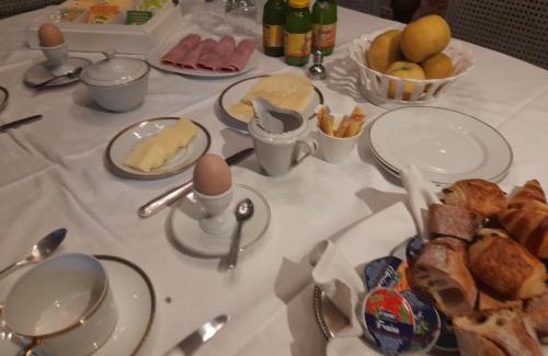 Neuille-Pont-Pierre Bed & Breakfast | chambre d'hôtes dans un moulin du 16ème