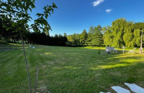 Neuille-Pont-Pierre Bed & Breakfast | chambre d'hôtes dans un moulin du 16ème