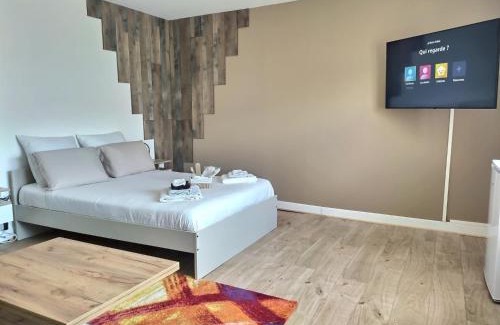 Woippy Bed & Breakfast | Chambre privée 23m - Canapé lit - WIFI - Appart 120m