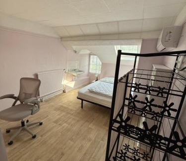Vierzon Apartment | Chambres individuelles dans maison familiale