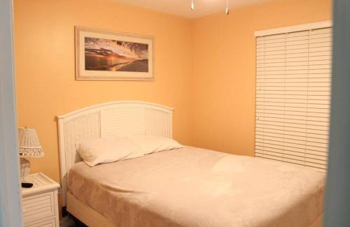 Cents Apartment | Champagne Island Apt