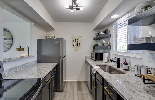East Bank Condo | Championship Nashville 1 Bedroom Riverfront Condo