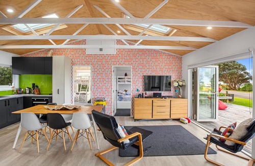 Whiritoa House | Changing Sands - Whiritoa Holiday Home