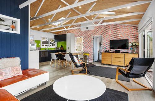 Whiritoa House | Changing Sands - Whiritoa Holiday Home