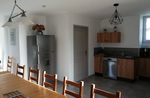 Mouchamps Cottage | Character house LE FIGONIER 15 Pers + Games room