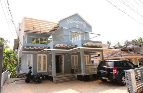 Kunnamkulam Cottage | Charis Guest House 2 bed/1 bath near Guruvayur in Kunnamkulam