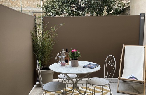 Frontignan Apartment | Charmant 2 Pièces Rénové et Climatisé en Cœur de Ville