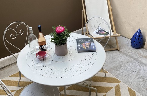 Frontignan Apartment | Charmant 2 Pièces Rénové et Climatisé en Cœur de Ville