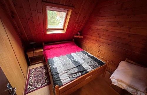 Les Angles Ski Chalet | Charmant chalet semi-mitoyen avec 3 chambres, jardin et balcon près de la nature - FR-1-593-107