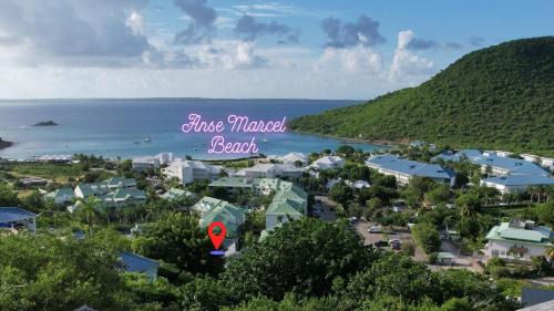 Anse Marcel Apartment | Charmant duplex moderne proche plage Anse Marcel