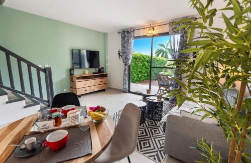 Anse Marcel Apartment | Charmant duplex moderne proche plage Anse Marcel