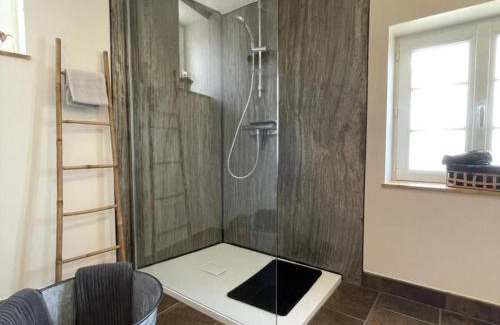 Louchy-Montfand House | Charmant gîte contemporain avec piscine chauffée, idéal pour 4 personnes - FR-1-489-444