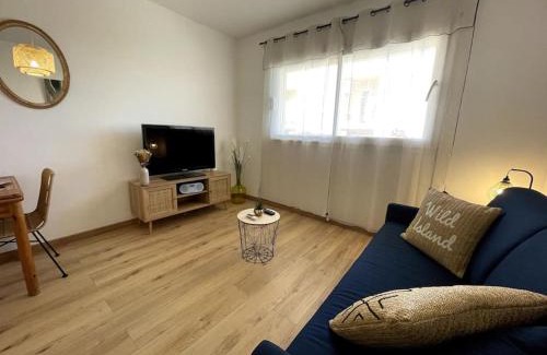 Pietranera Apartment | Charmant Studio climatisé avec parking, au cœur de pietranera, plage a 500m, Bastia a 2km