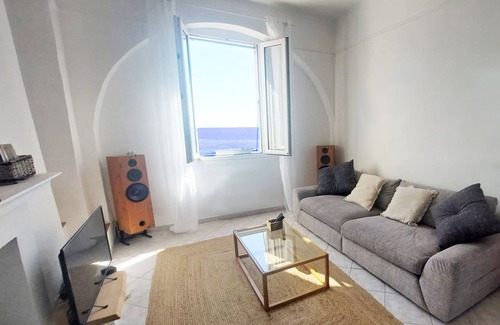 Bastia Apartment | Charmant T2 Vue Mer - Centre Ville de Bastia - Quartier Animé
