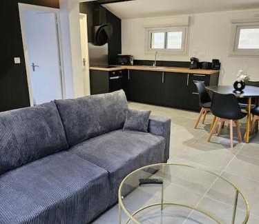 Cerans-Foulletourte House | Charmante maison avec parc boisé