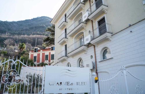 Castellammare di Stabia Apartment | Charme en Bleu