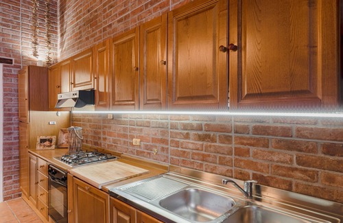 Rione VI Parione Apartment | Charme Pettinari 11 people