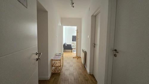 Zagreb Apartment | Charmers SM