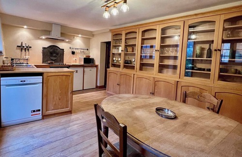 Mauzac-et-Grand-Castang House | Charming house for 14, pool and indoor hottub