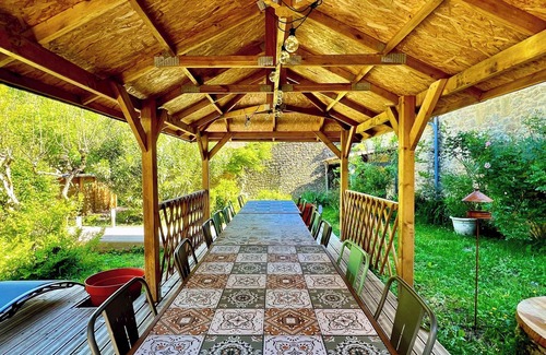 Mauzac-et-Grand-Castang House | Charming house for 14, pool and indoor hottub