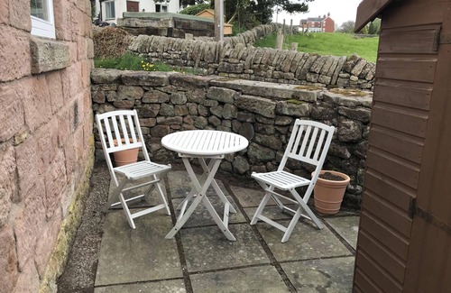 Cauldon Low House | Charming 1 Bed Peak Dist Cottage Barn Alton Towers